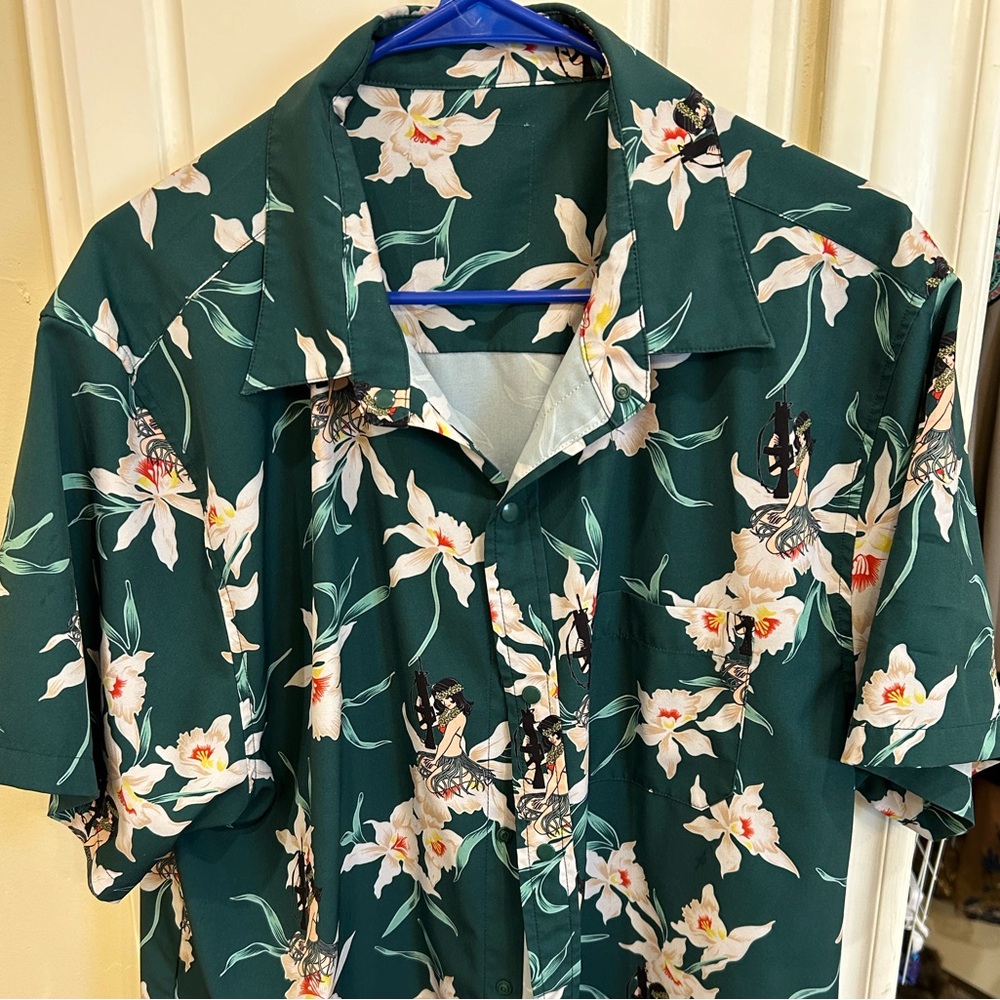 Men’s large savtac Hawaiian